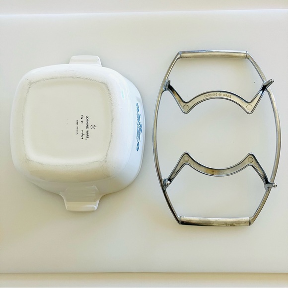 Corningware Set: Casserole, Cradle & Pyrex glass cover - Picture 7 of 9